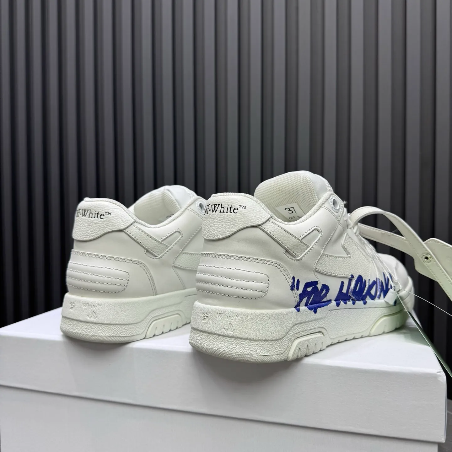 P620 OFF WHITE⚡️Couple model⚡️35-40 women’s model 39-46 men’s model